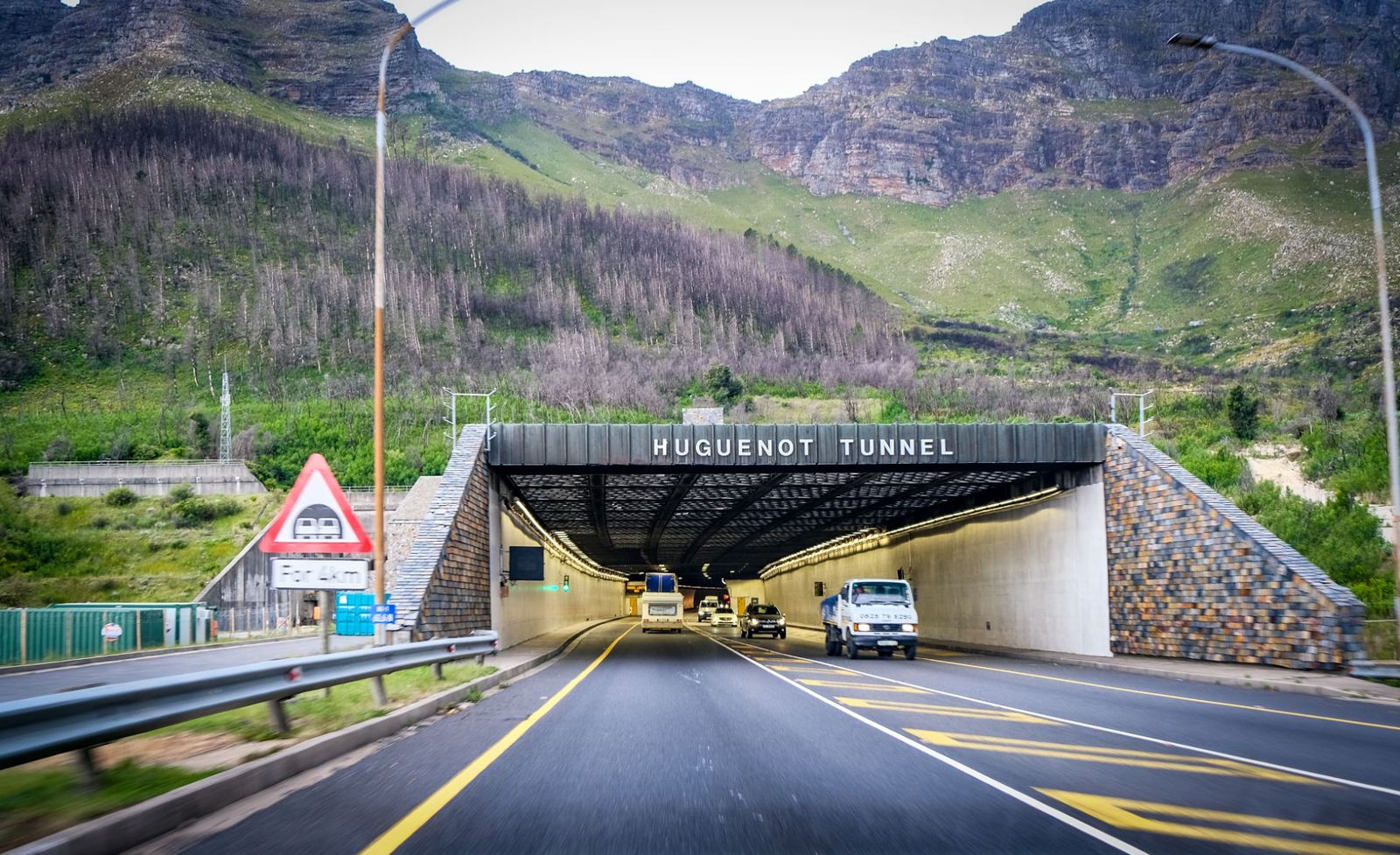 Cape Town Driving & Car Rental Guide: Tolls, Parking, Safety and Day-Trip Routes